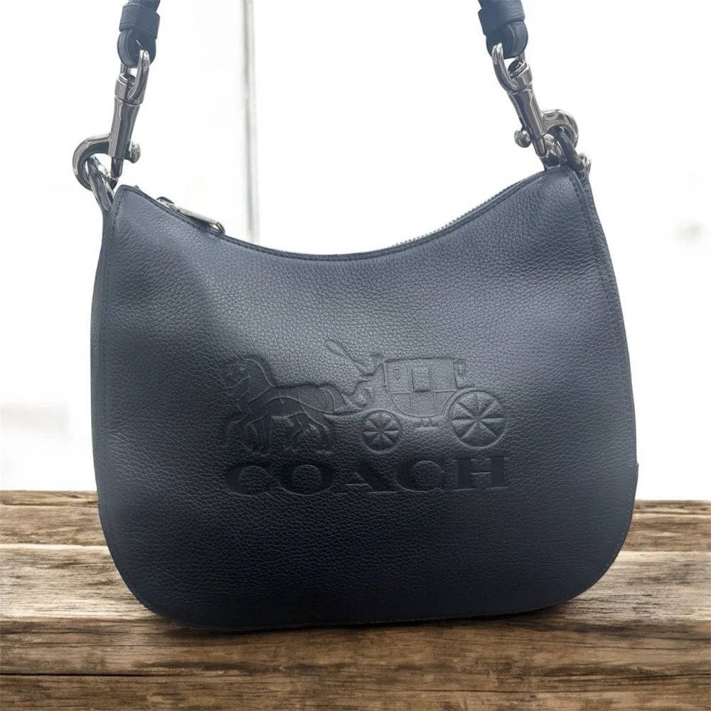Coach Leather Jes Hobo Shoulder bag in Black in excellent condition.